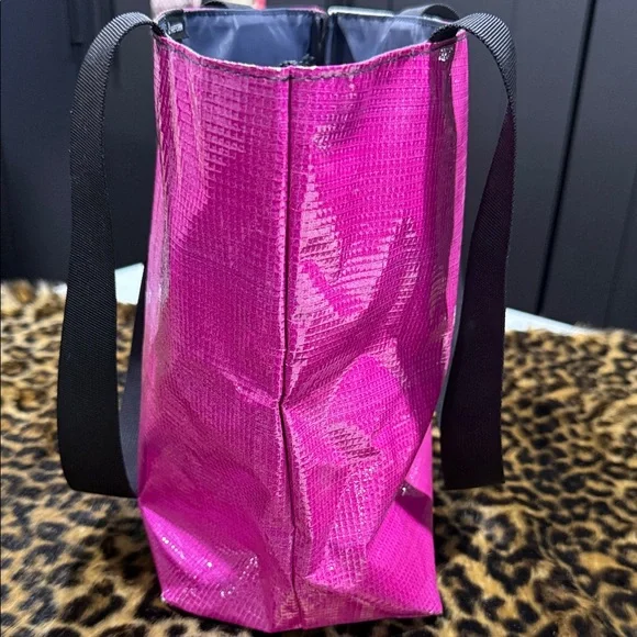 RAREFORM Stylish Pink and White Tote Bag. Made from recycled billboards. - Picture 3 of 8